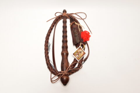 Bič honelnícky malý, dĺžka: 1,9-2,1m, farba: hnedá, rúčka: drevená