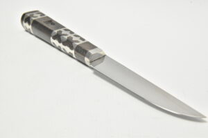 Tradičný nôž stredný, dĺžka čepele: 12cm, farba: čierna + kožené puzdro – Obrázok 4