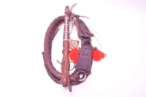 Bič-valaský-hnedý-cín-striebro