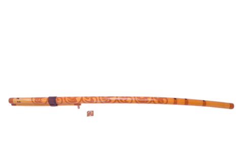 Fujara "H", dĺžka: 135-140cm, vŕtanie: Ø26, zdobenie: Ornamentový lesk