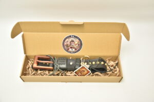 Opasok exkluzív s drevenou prackou, obvod pásu: 75-115cm, zdobenie: hĺbková ražba + kov. ozdoby, farba: čierna – Obrázok 6